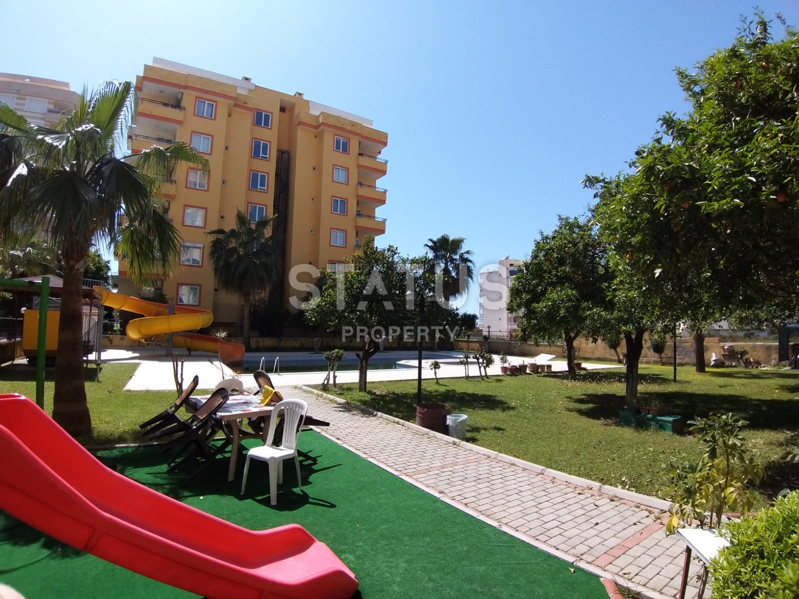 Бюджетная квартира в комплексе с бассейном в районе Махмутлрар. фото 10