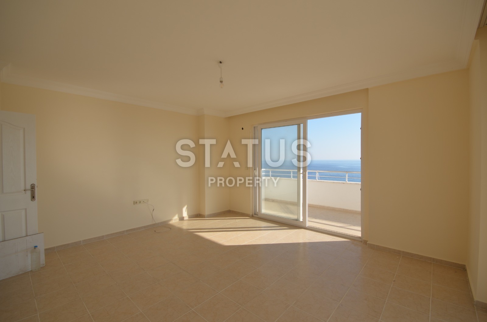 Three-room apartment on the first coastline in Mahmutlar фото 5