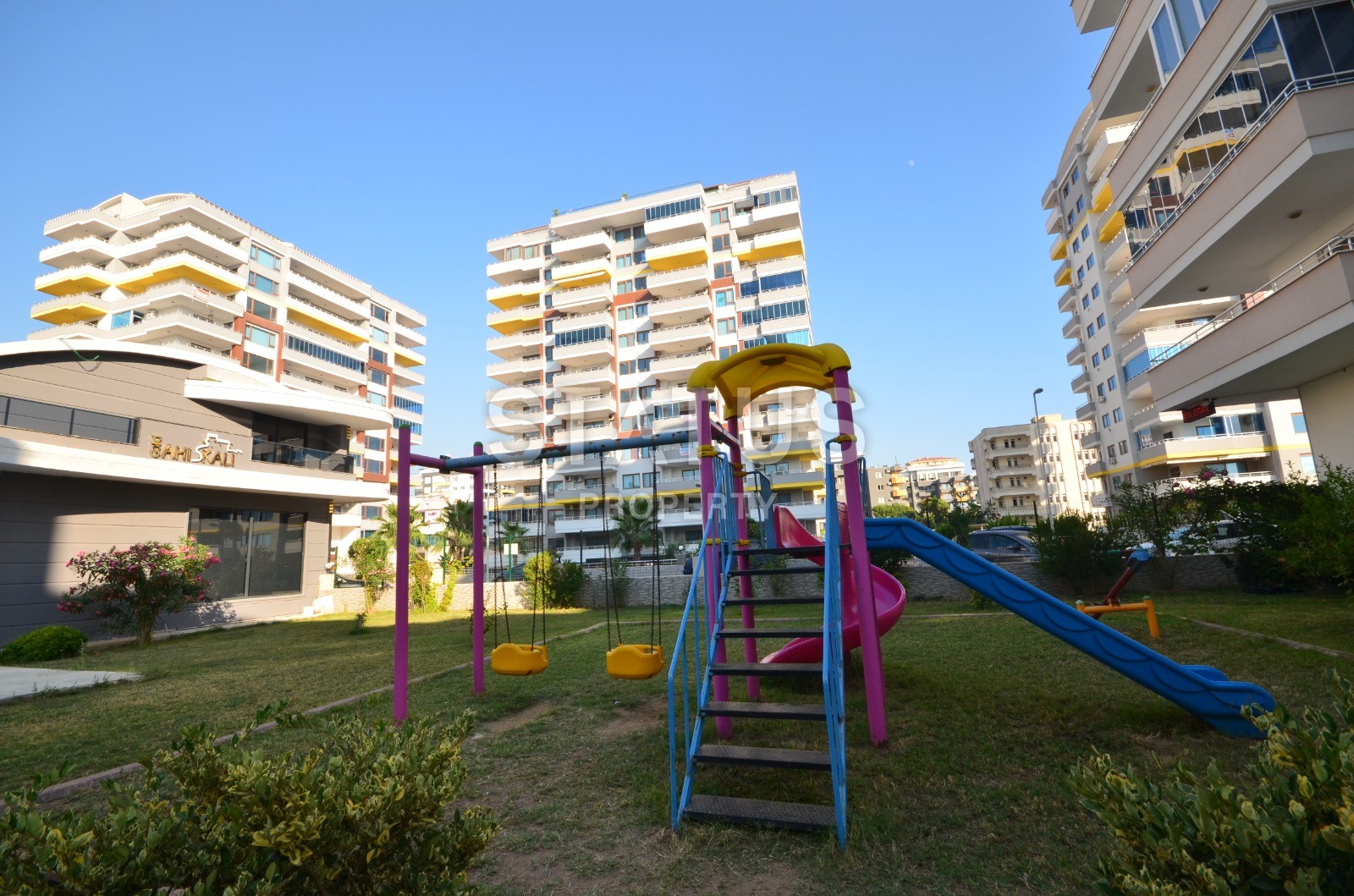 Three-room apartment on the first coastline in Mahmutlar фото 25