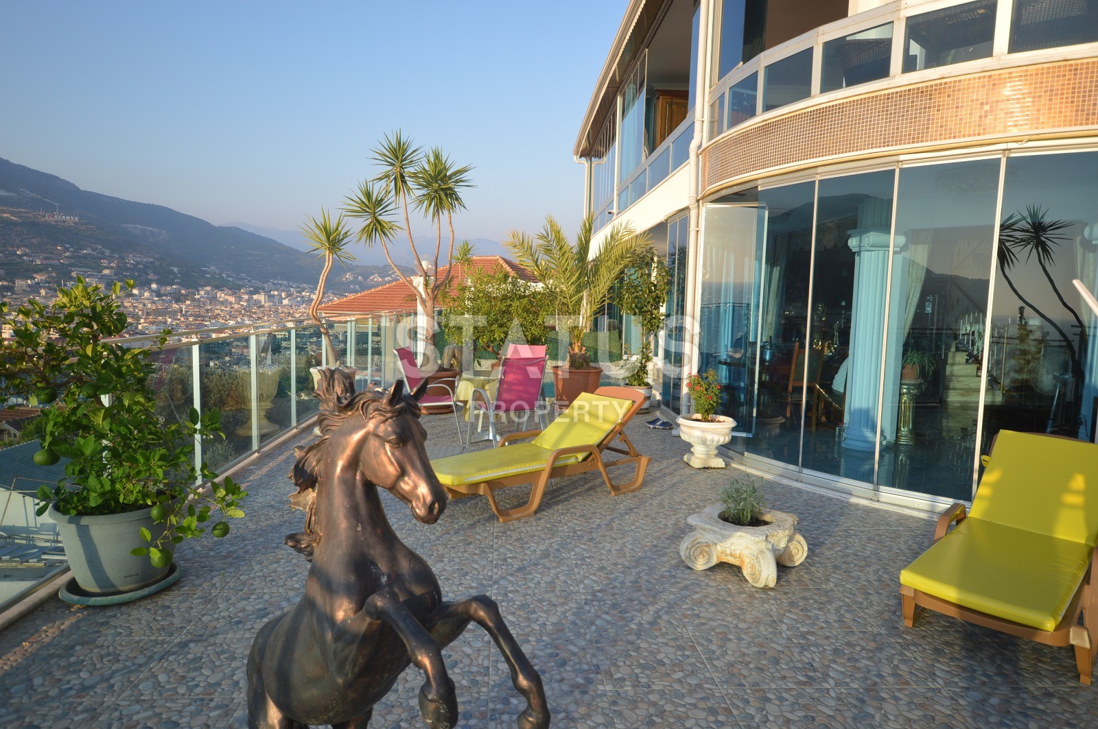 Шикарная меблированная вилла 5+2 с видом на крепость Кале и море фото 14