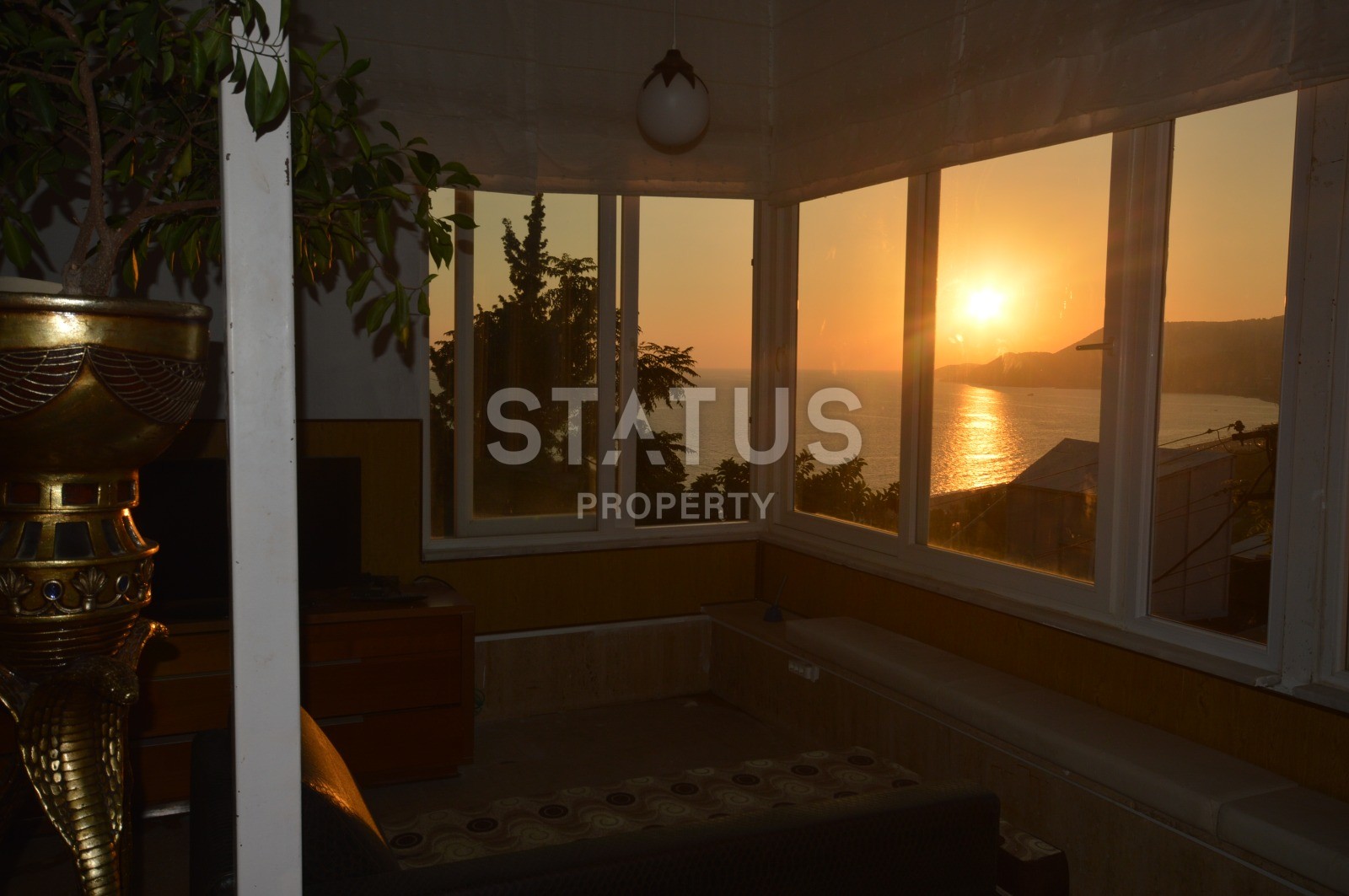 Шикарная меблированная вилла 5+2 с видом на крепость Кале и море фото 21