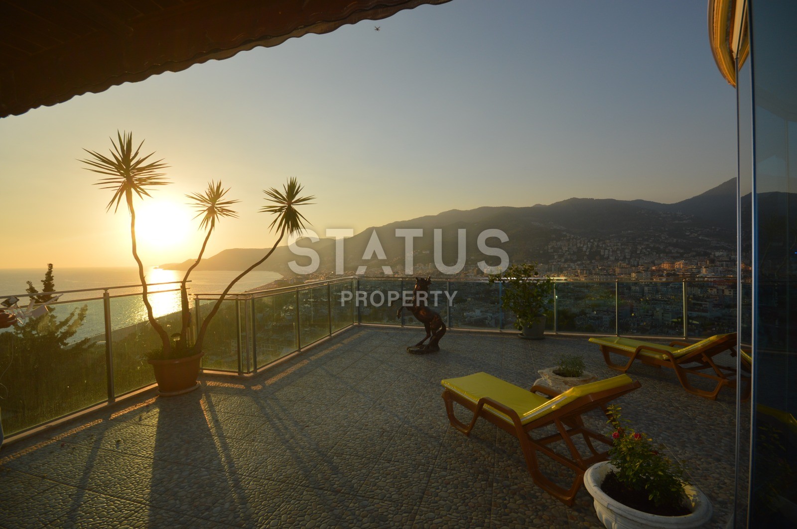 Шикарная меблированная вилла 5+2 с видом на крепость Кале и море фото 26