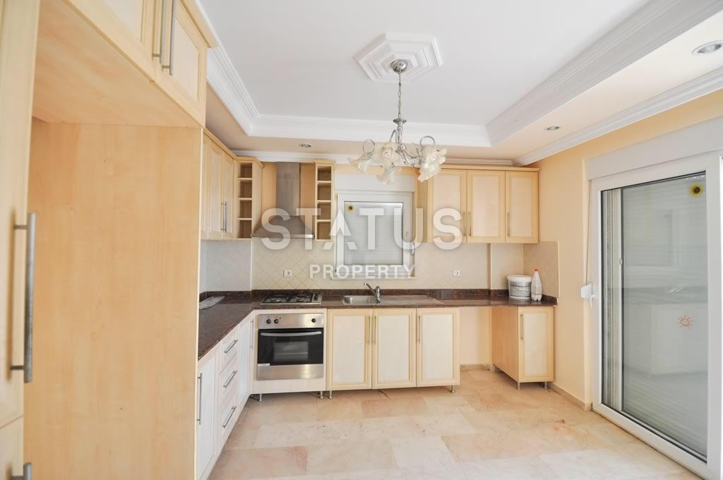 Вилла 4+1 с бассейном и гаражом в районе Махмутлар фото 22