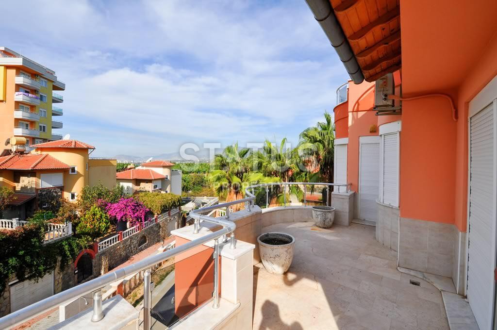 Вилла 4+1 с бассейном и гаражом в районе Махмутлар фото 26