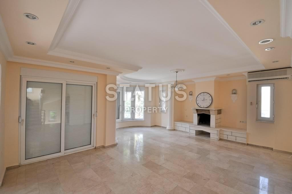 Вилла 4+1 с бассейном и гаражом в районе Махмутлар фото 30