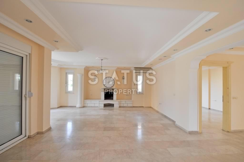 Вилла 4+1 с бассейном и гаражом в районе Махмутлар фото 40