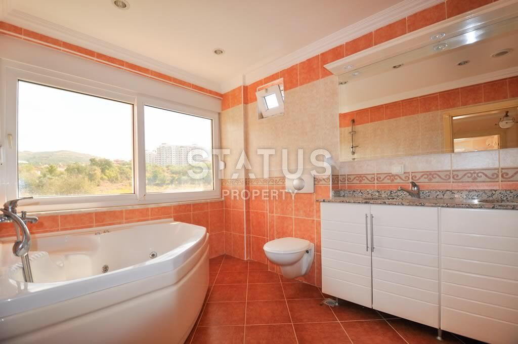 Вилла 4+1 с бассейном и гаражом в районе Махмутлар фото 49