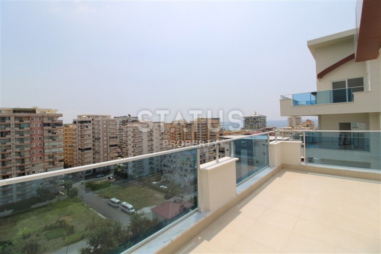 Отличный пентхаус 4+1 с видом на море и горы в Махмутларе фото 1