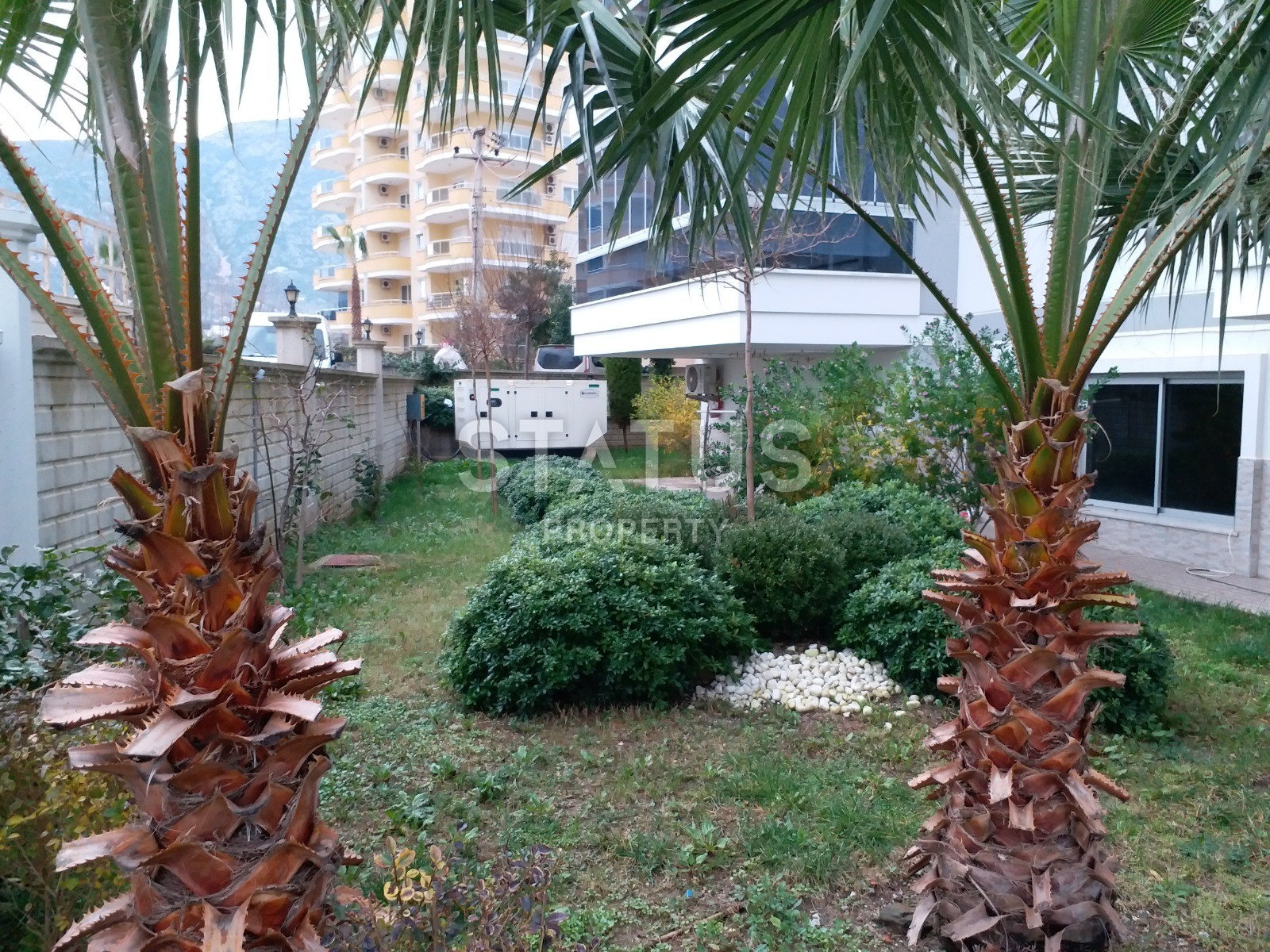 Срочная продажа! Двухкомнатная квартира в 300 метрах от моря! фото 3