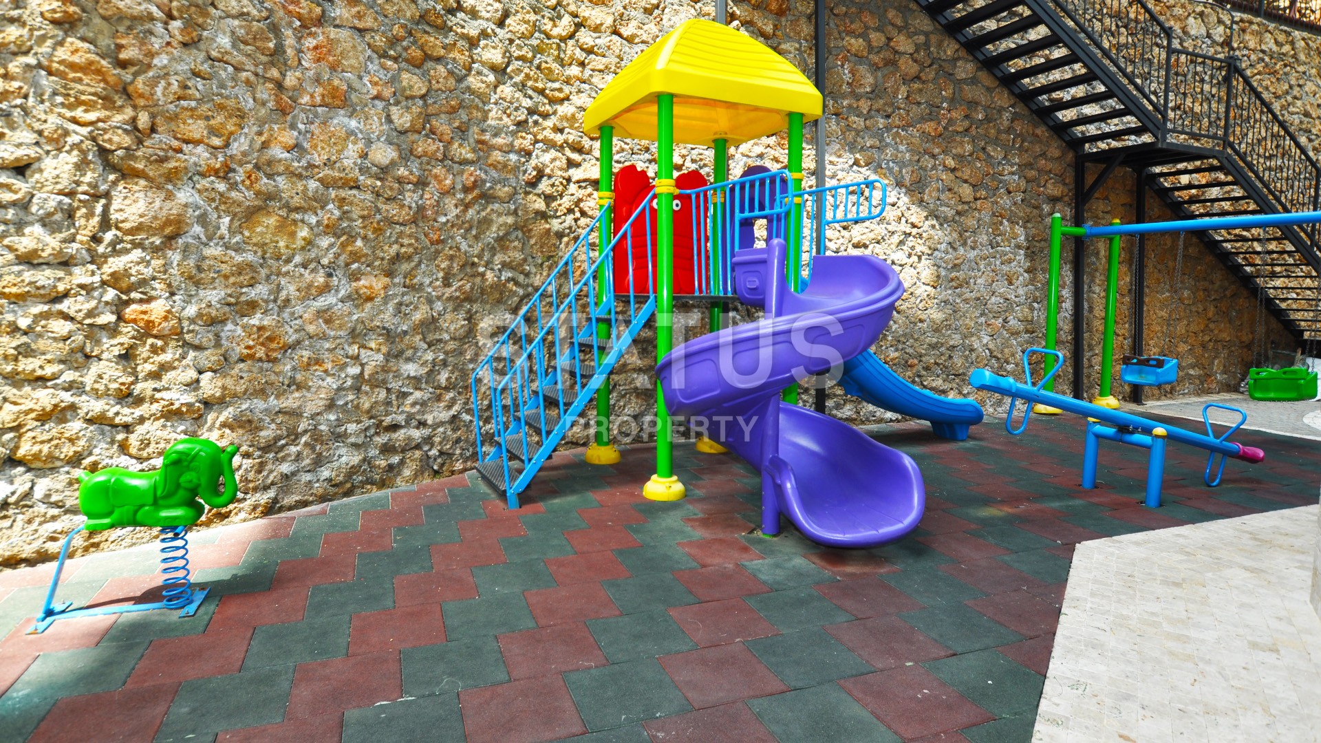 Большая меблированная квартира в новом комплексе в районе Тосмур фото 20