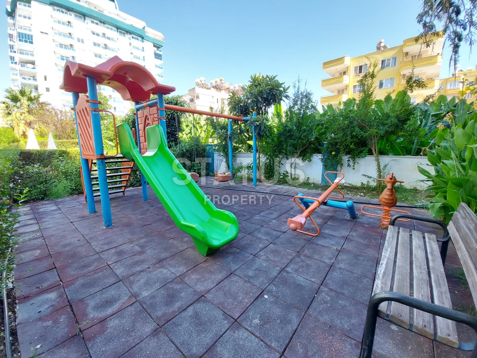 Меблированная двухкомнатная квартира 1+1 в Махмутларе, 65 кв.м. фото 2