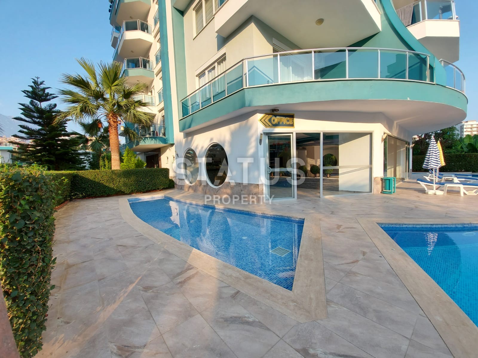 Меблированная двухкомнатная квартира 1+1 в Махмутларе, 65 кв.м. фото 16