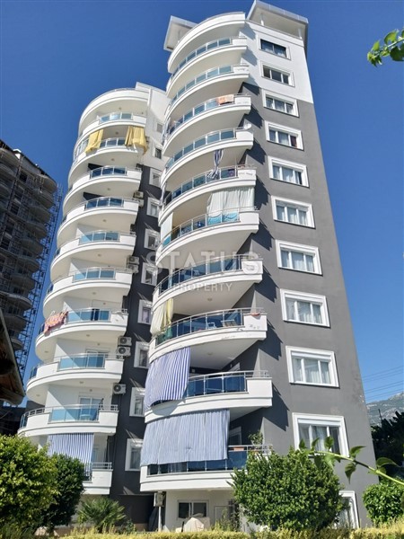 Трёхкомнатная квартира с видом на море и горы, 120 м2 фото 2
