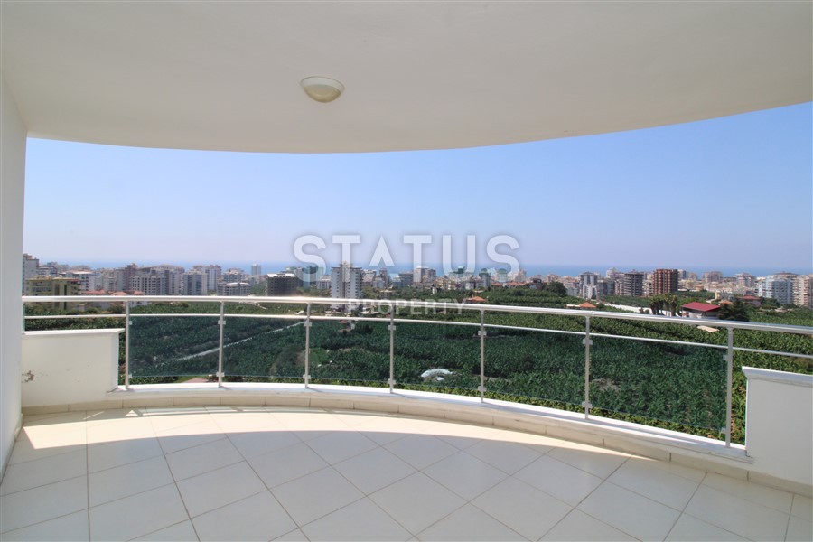 Трёхкомнатная квартира с видом на море и горы, 120 м2 фото 6