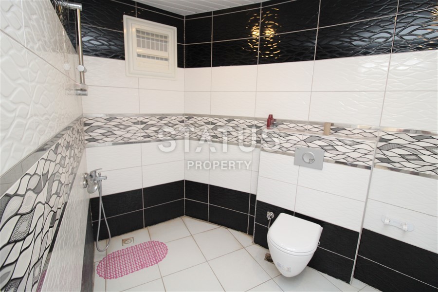 Трёхкомнатная квартира с видом на море и горы, 120 м2 фото 8