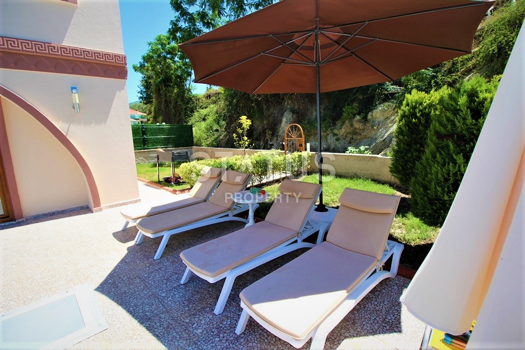 Furnished villa with private pool in Kargicak, 125 m2 фото 4