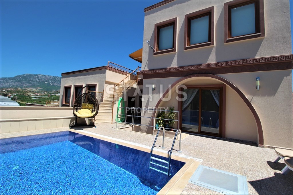 Furnished villa with private pool in Kargicak, 125 m2 фото 5