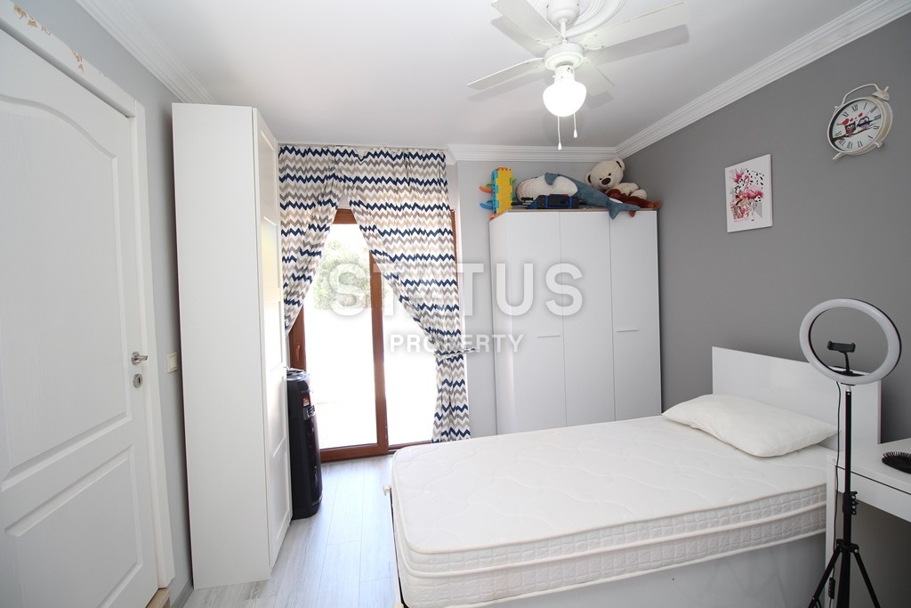 Furnished villa with private pool in Kargicak, 125 m2 фото 13