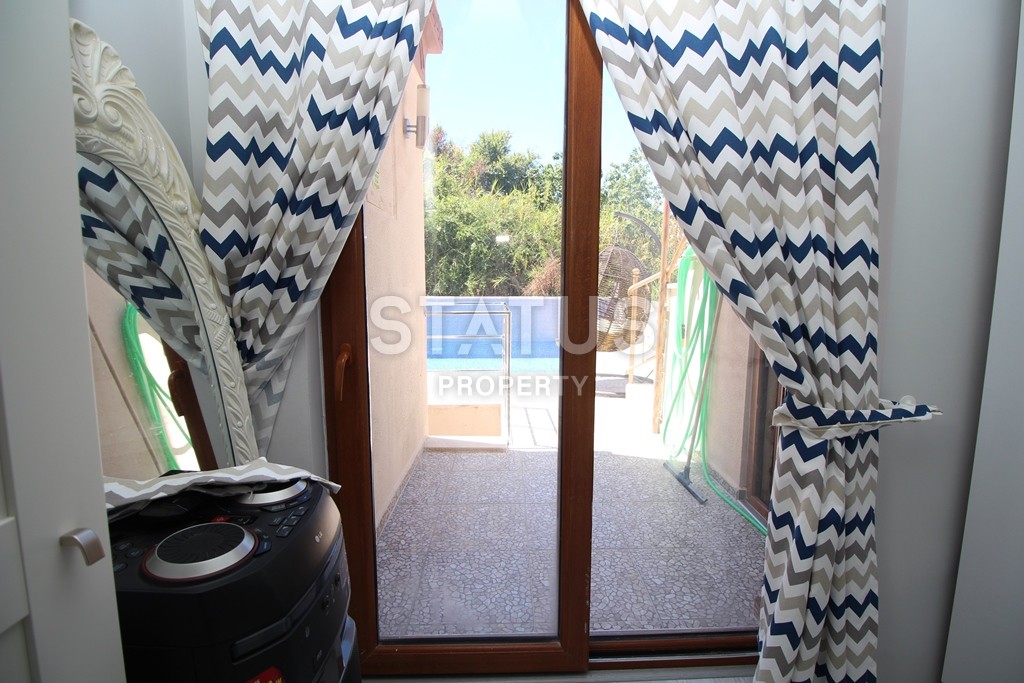 Furnished villa with private pool in Kargicak, 125 m2 фото 14