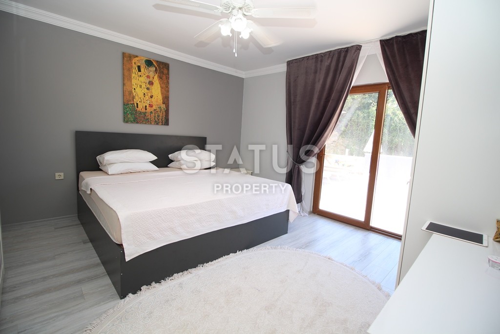 Furnished villa with private pool in Kargicak, 125 m2 фото 19