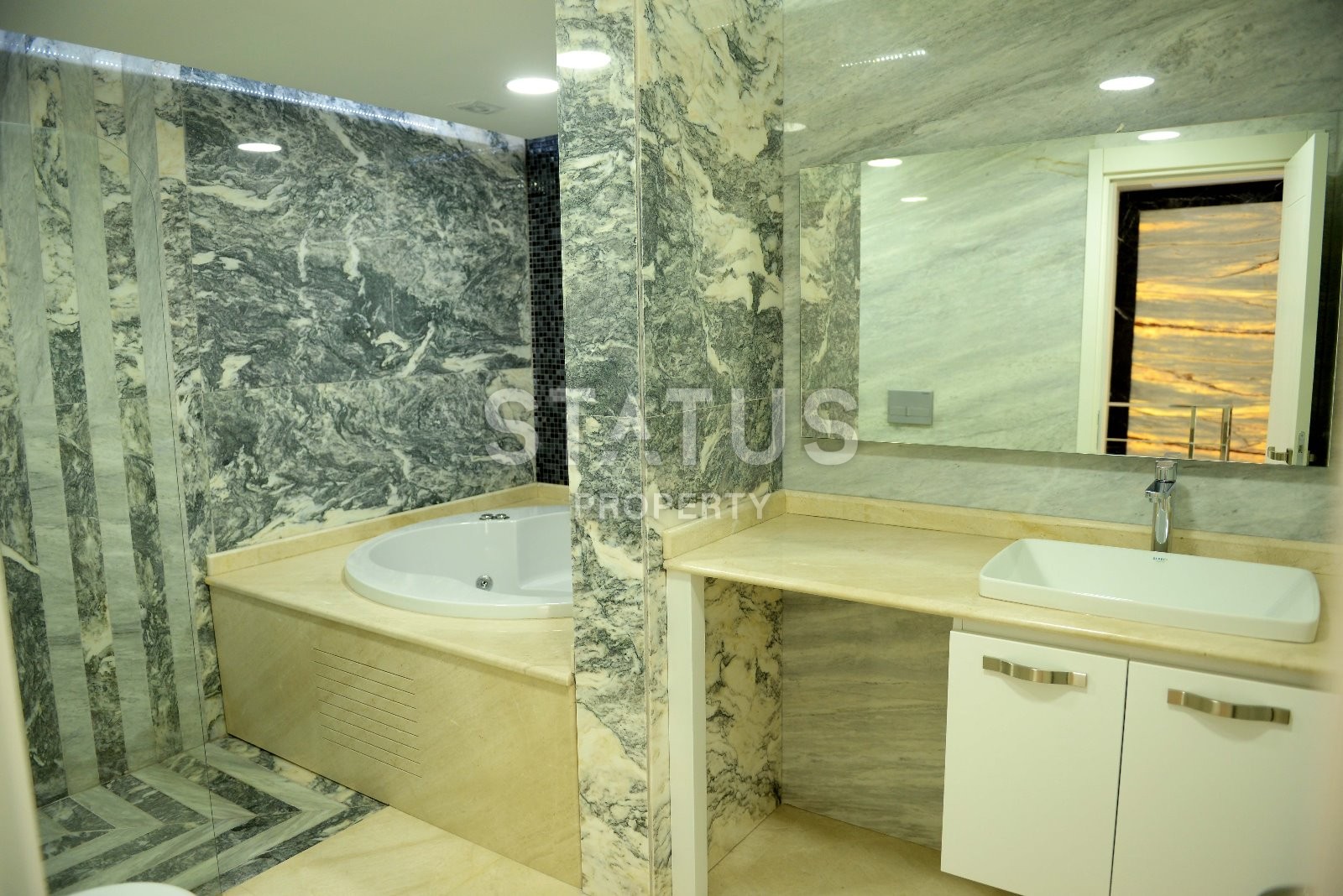 Garden duplex with sea view in a new complex from the owner. Kargicak District фото 18