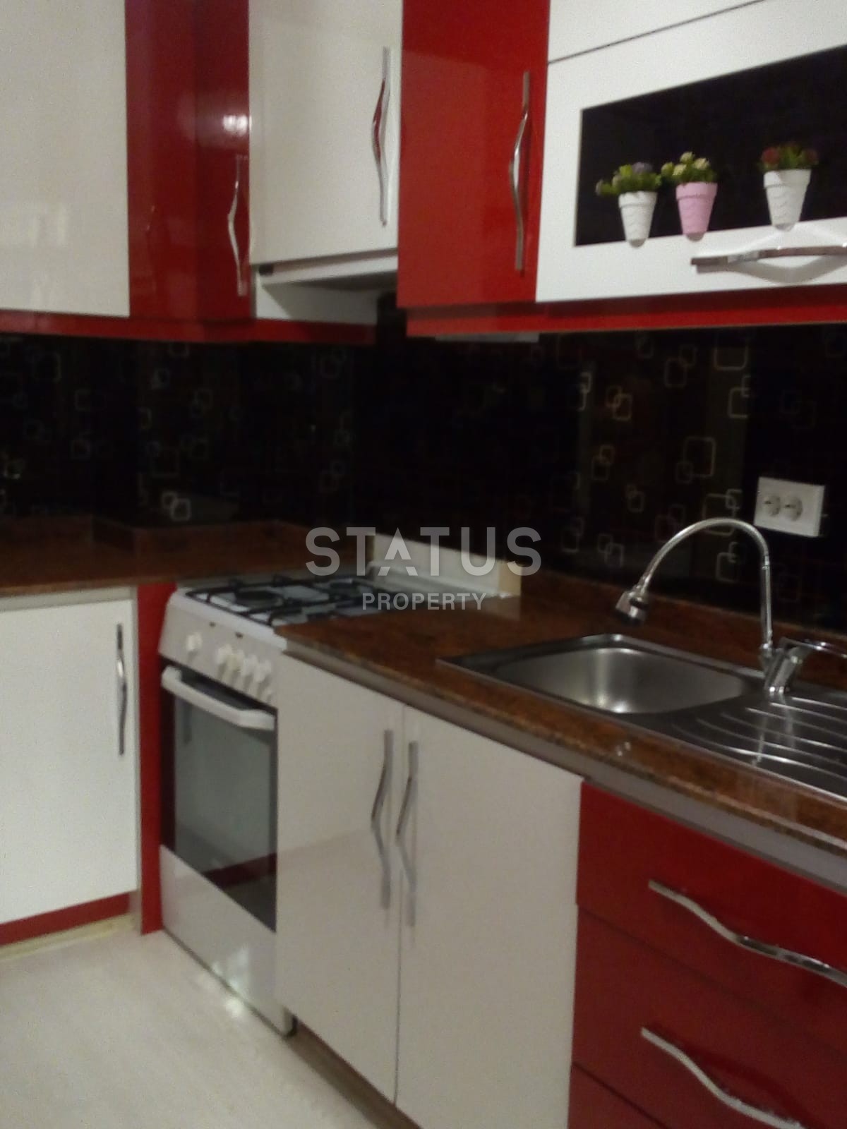 Cozy inexpensive three-room apartment 300 meters from the sea фото 7