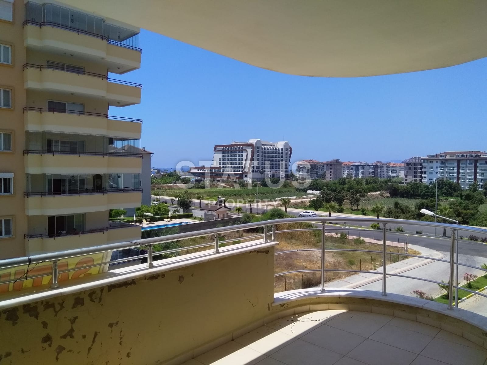 Трехкомнатная квартира с отдельной кухней в Махмутларе фото 4