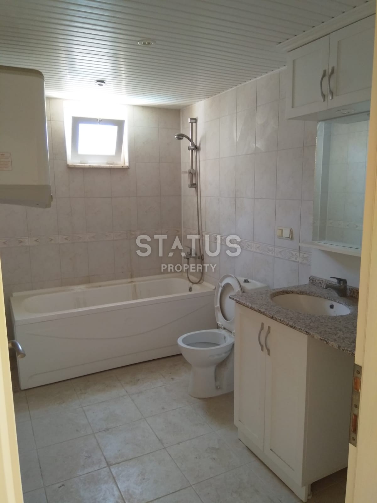 Трехкомнатная квартира с отдельной кухней в Махмутларе фото 10