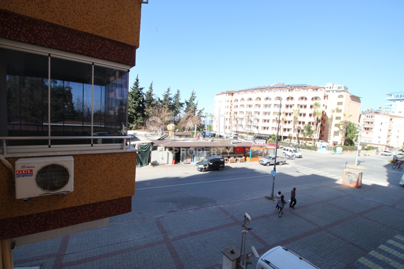 Трехкомнатная квартира с мебелью в комплексе с инфраструктурой фото 18