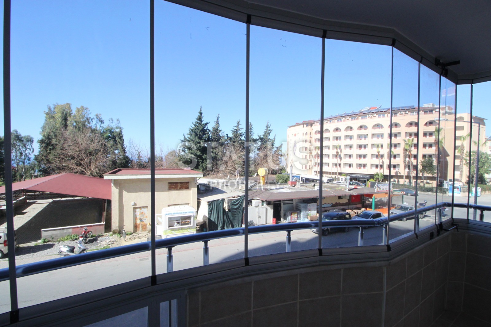 Трехкомнатная квартира с мебелью в комплексе с инфраструктурой фото 20