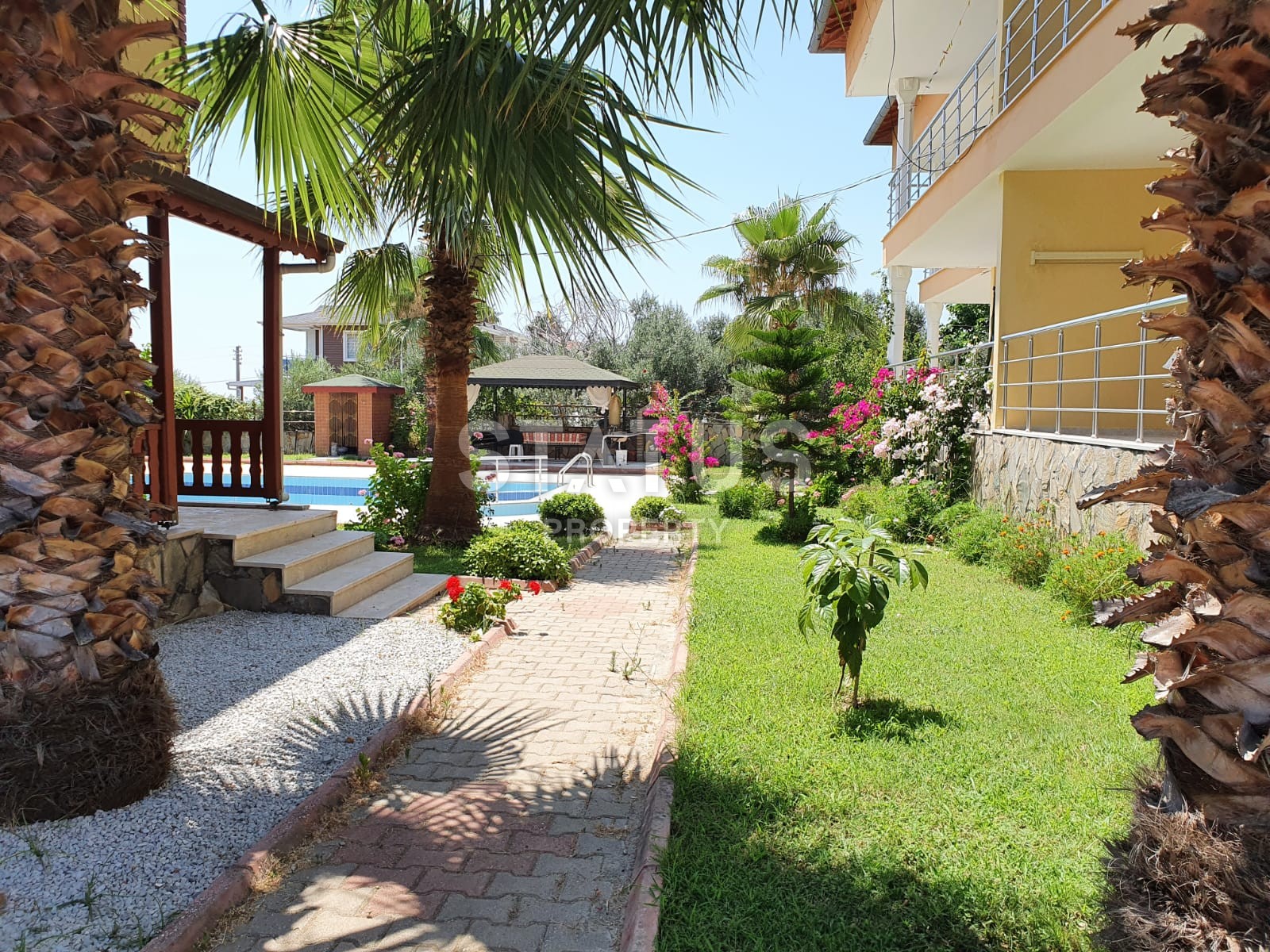 Villa 3+1 by the sea in the Demirtas area, 180 m2 фото 5