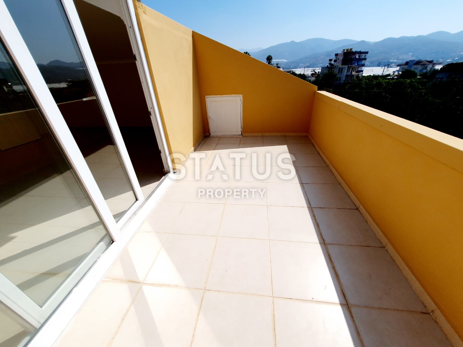 Villa 3+1 by the sea in the Demirtas area, 180 m2 фото 8