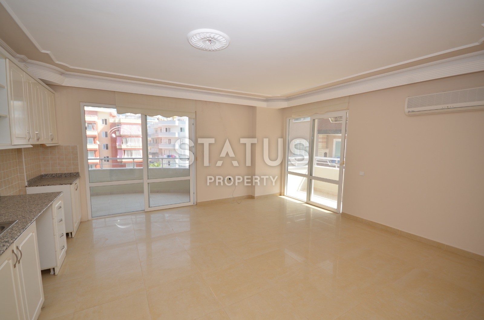 Трехкомнатная квартира на Бабаросса, 120 кв. м. фото 3