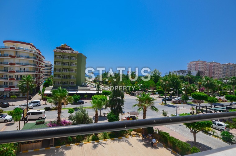 Трехкомнатная квартира в 100 метрах от побережья в районе Махмутлар фото 1