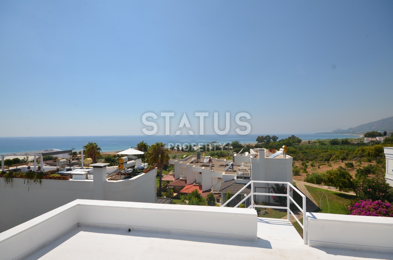 Вилла 2+1 с мебелью на первой береговой линии в Демирташе фото 5