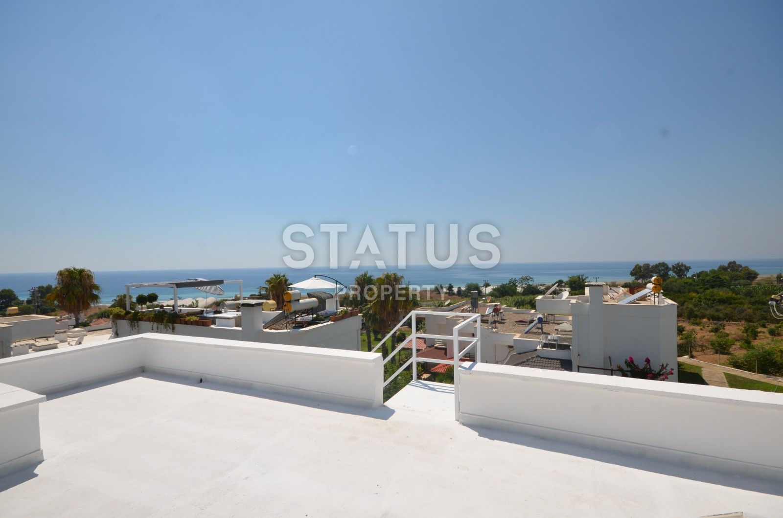 Вилла 2+1 с мебелью на первой береговой линии в Демирташе фото 6