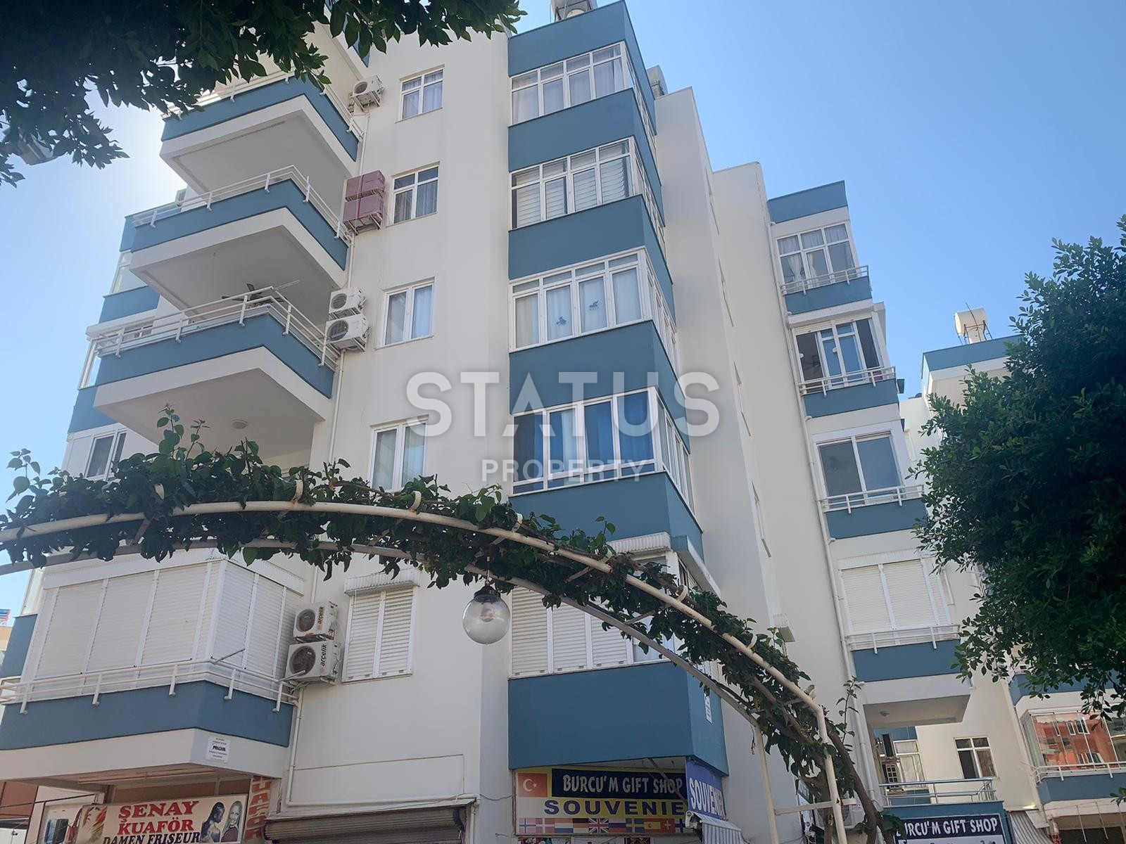 Трехкомнатная квартира с мебелью в 50 метрах от моря фото 17