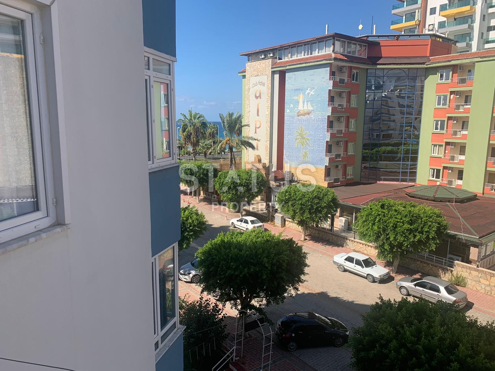 Трехкомнатная квартира с мебелью в 50 метрах от моря фото 19