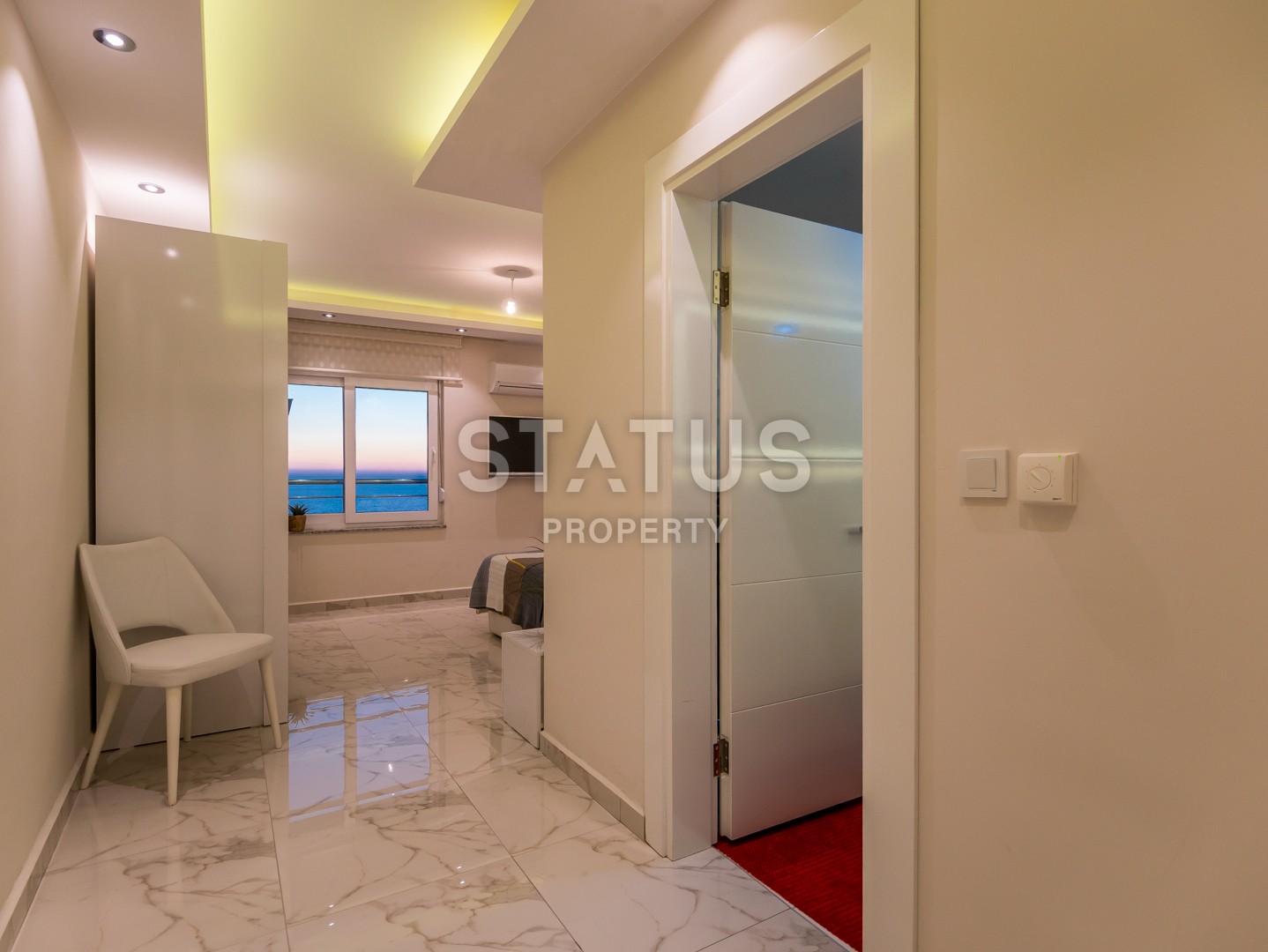 Шикарный меблированный пентхаус с видом на горы и море, 200 м2 фото 32