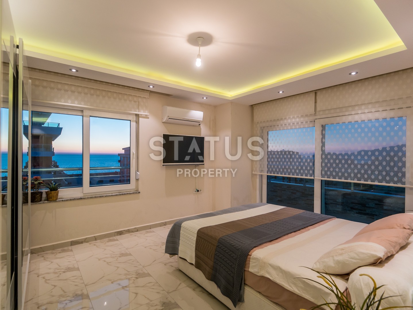 Шикарный меблированный пентхаус с видом на горы и море, 200 м2 фото 33