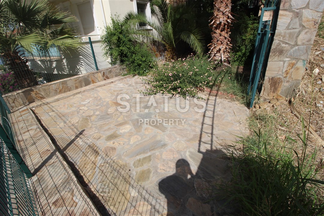 Three-storey villa with a swimming pool in Kargicak area фото 21