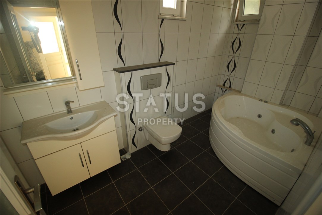 Three-storey villa with a swimming pool in Kargicak area фото 28