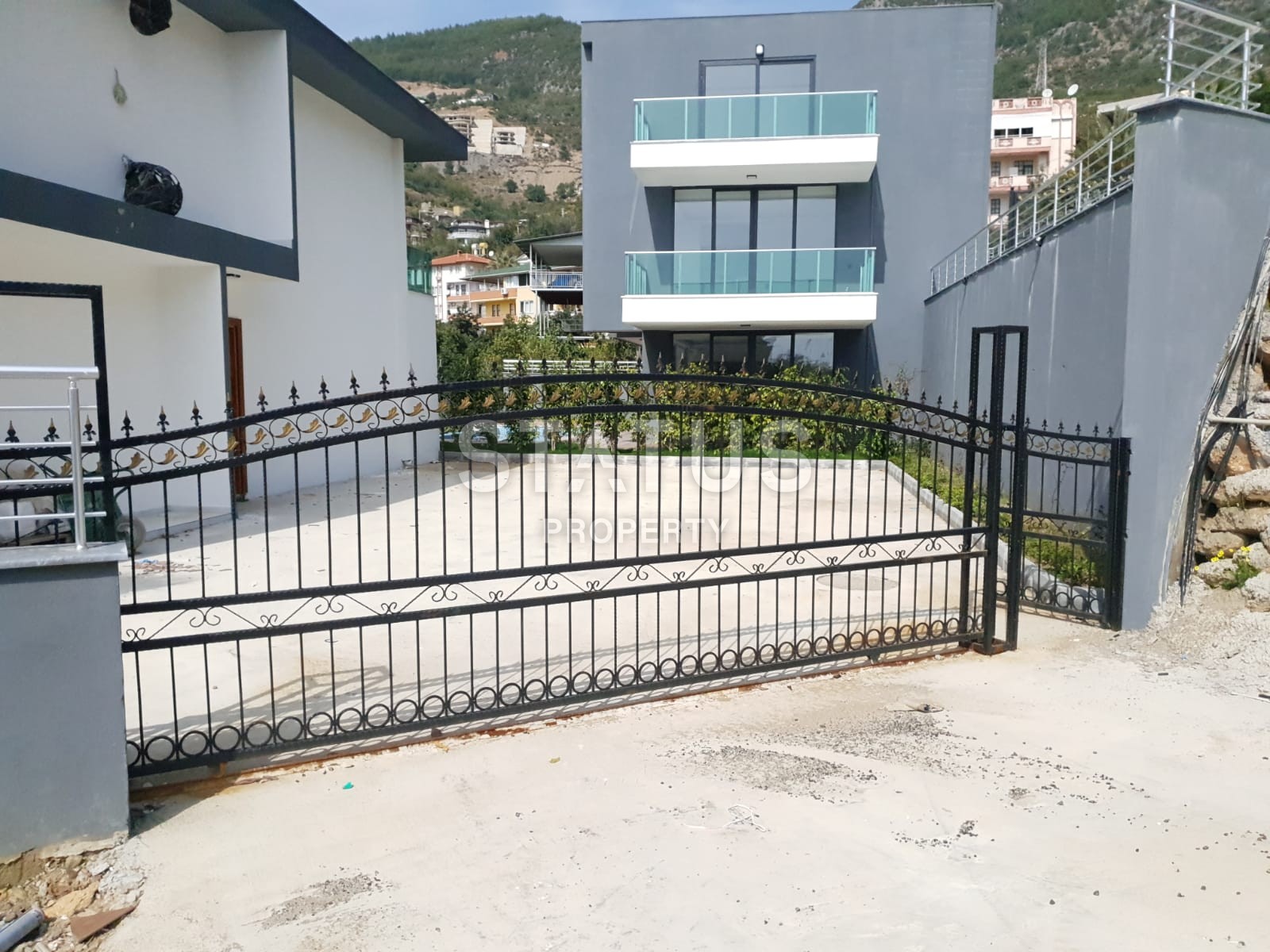 Вилла 5+2 с бассейном и отличным видом на море фото 4