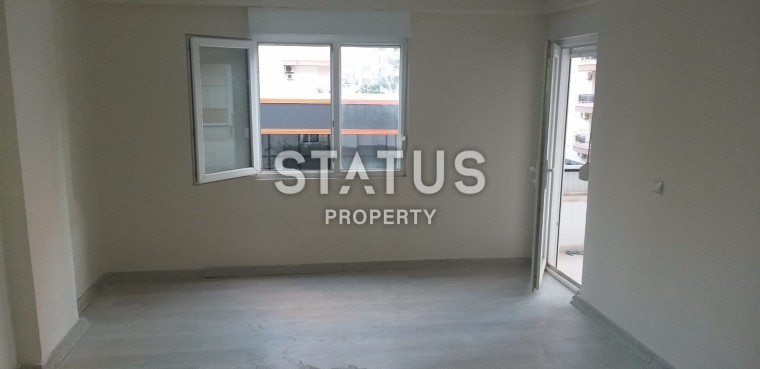 Недорогая двухкомнатная квартира в Махмутларе фото 1