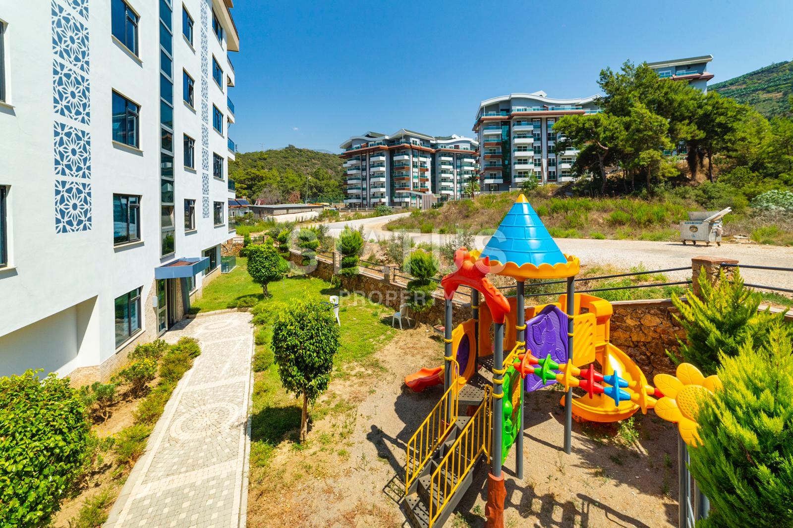 Трехкомнатная квартира с видом на море и лес в Кыргыджаке фото 3