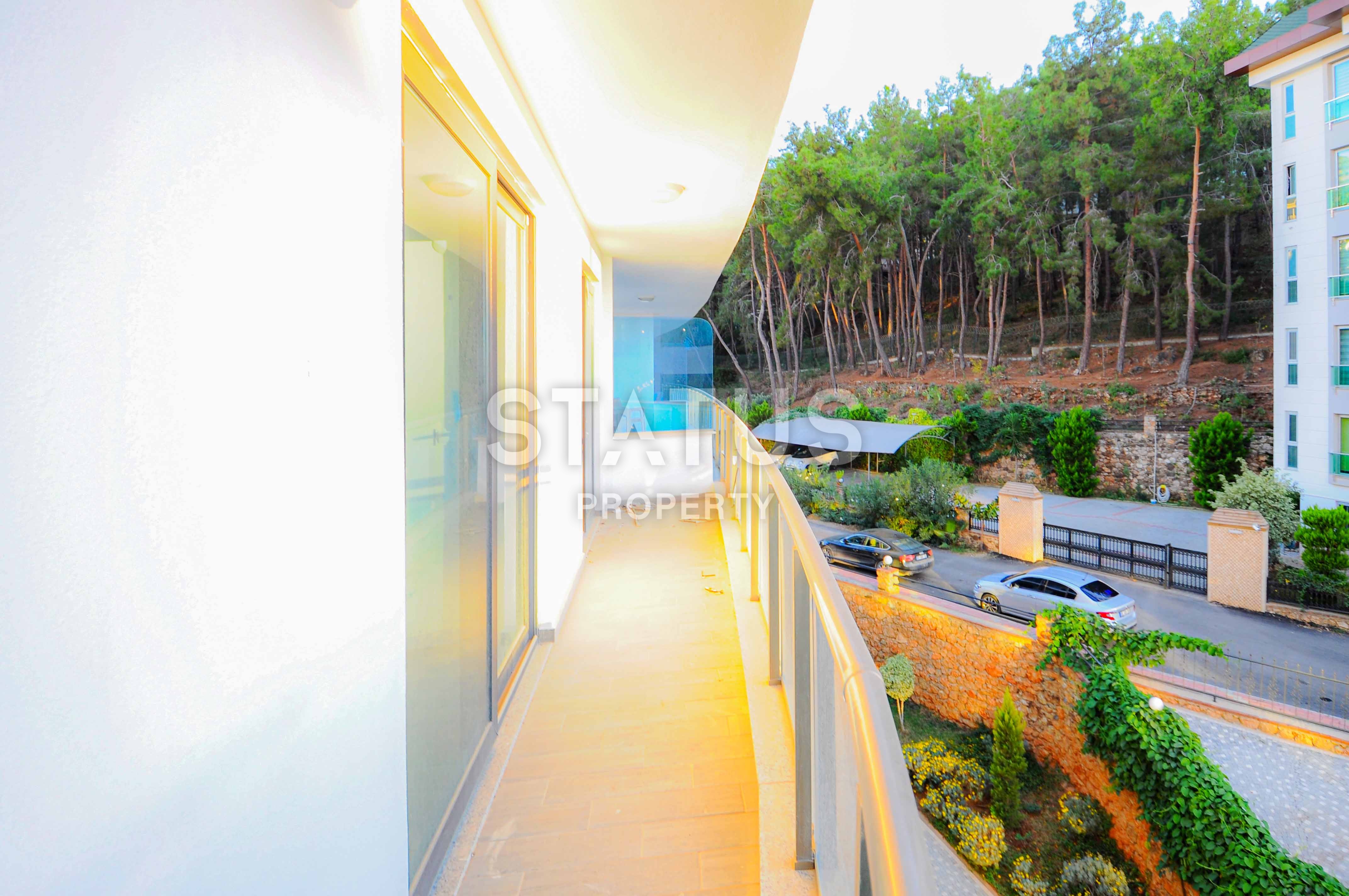 Трехкомнатная квартира с видом на море и лес в Кыргыджаке фото 32