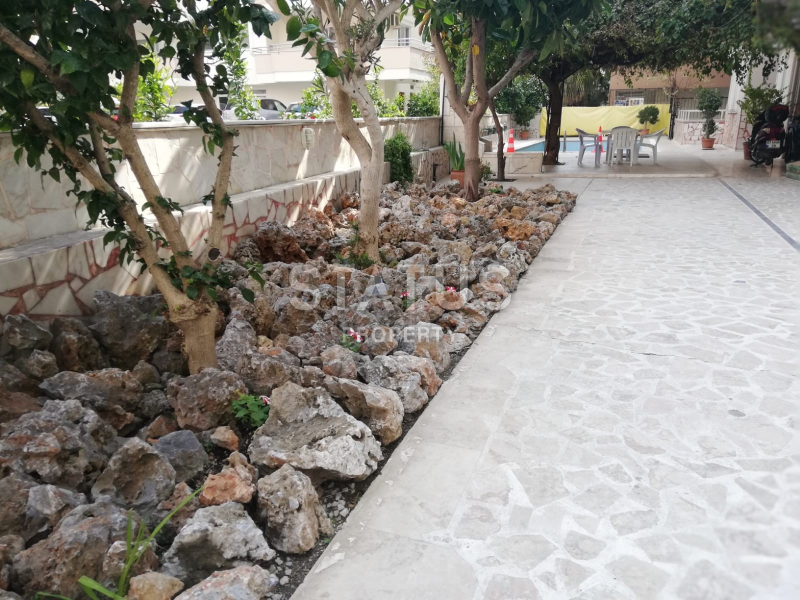 Бюджетная квартира с мебелью  просторной площади в Махмутларе фото 12