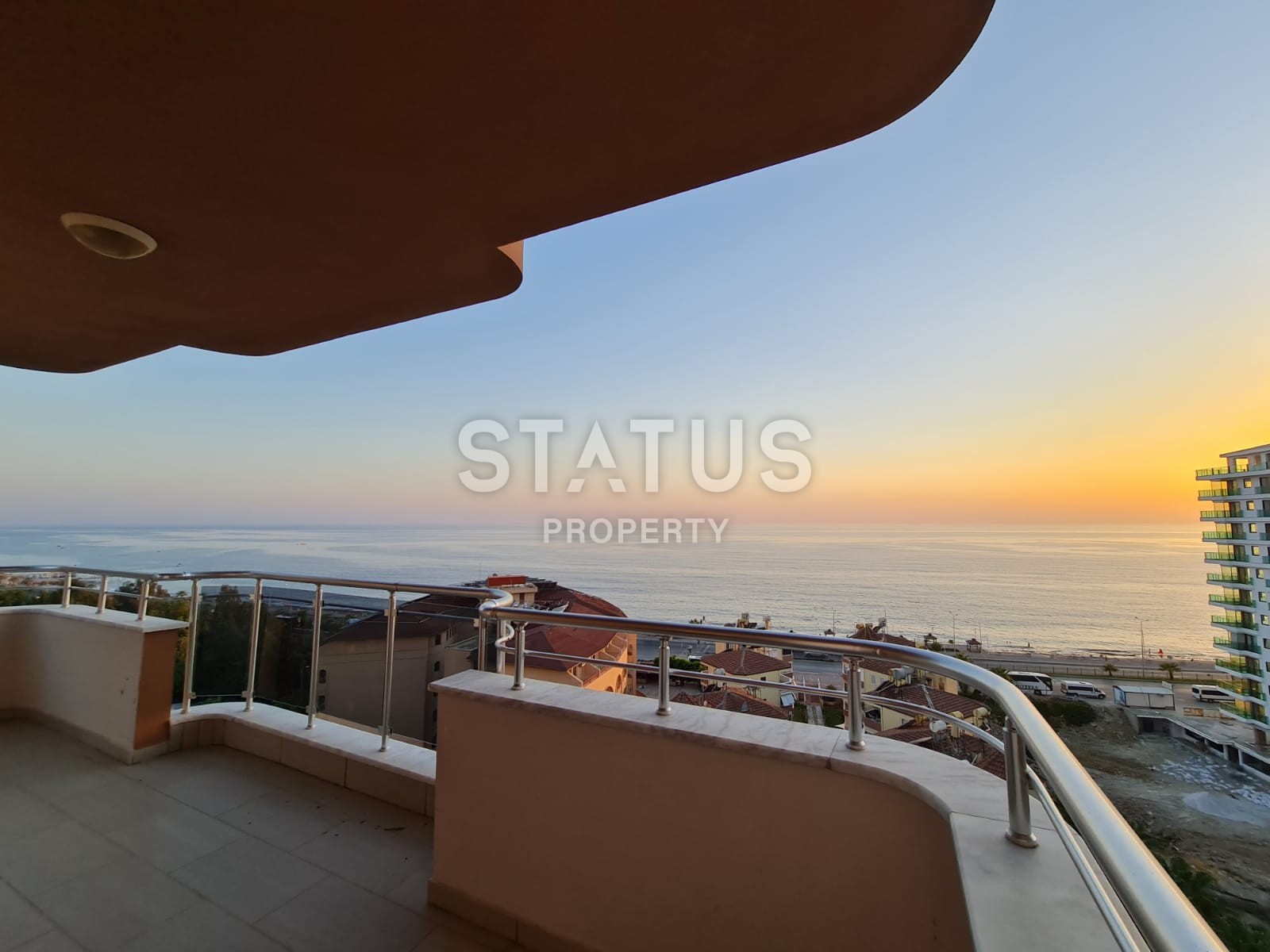 Пентхаус 2+1 с панорамным видом на побережье и горы Торос фото 1