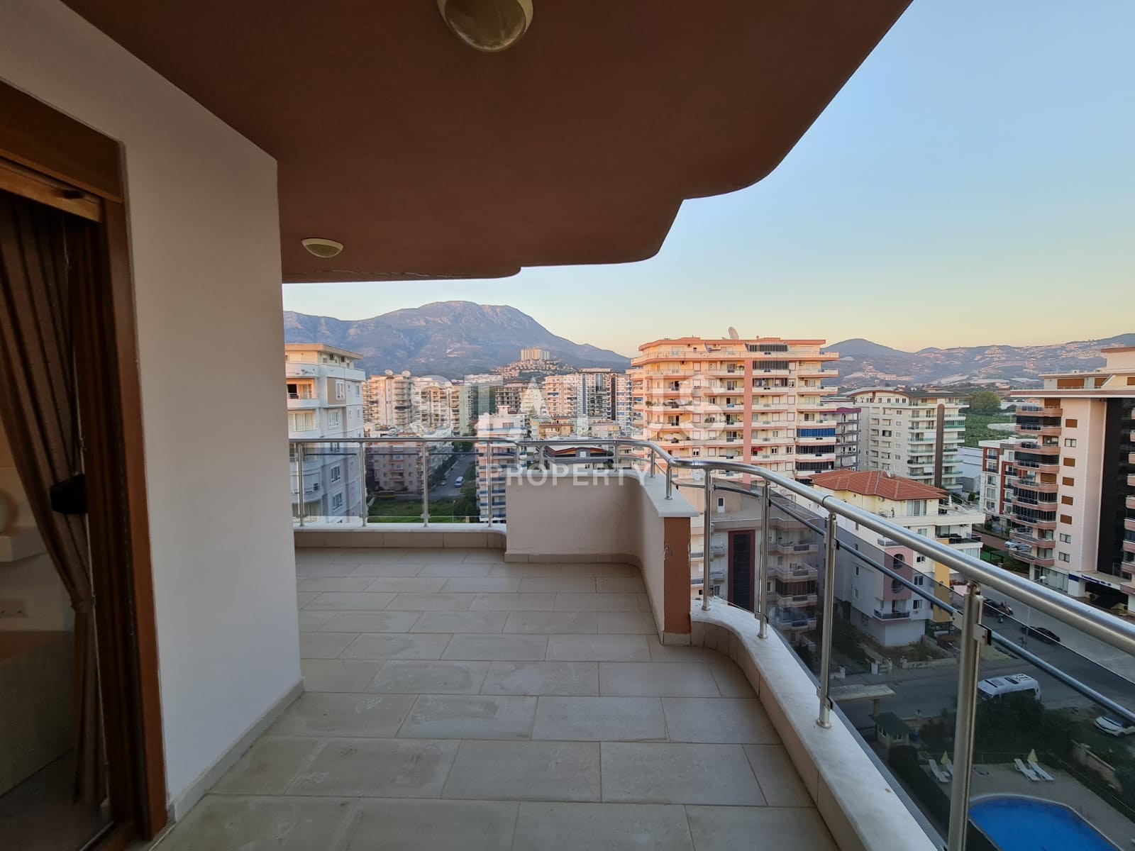 Пентхаус 2+1 с панорамным видом на побережье и горы Торос фото 3