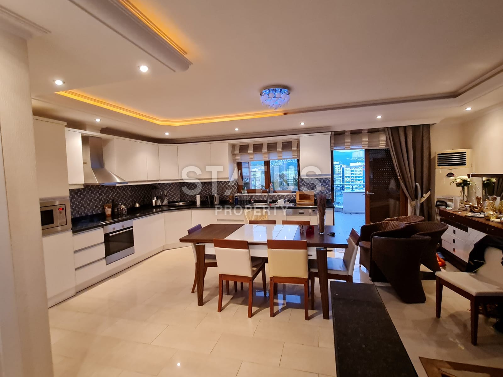 Penthouse 3+1 with furniture and beautiful views, 250 m2 фото 16